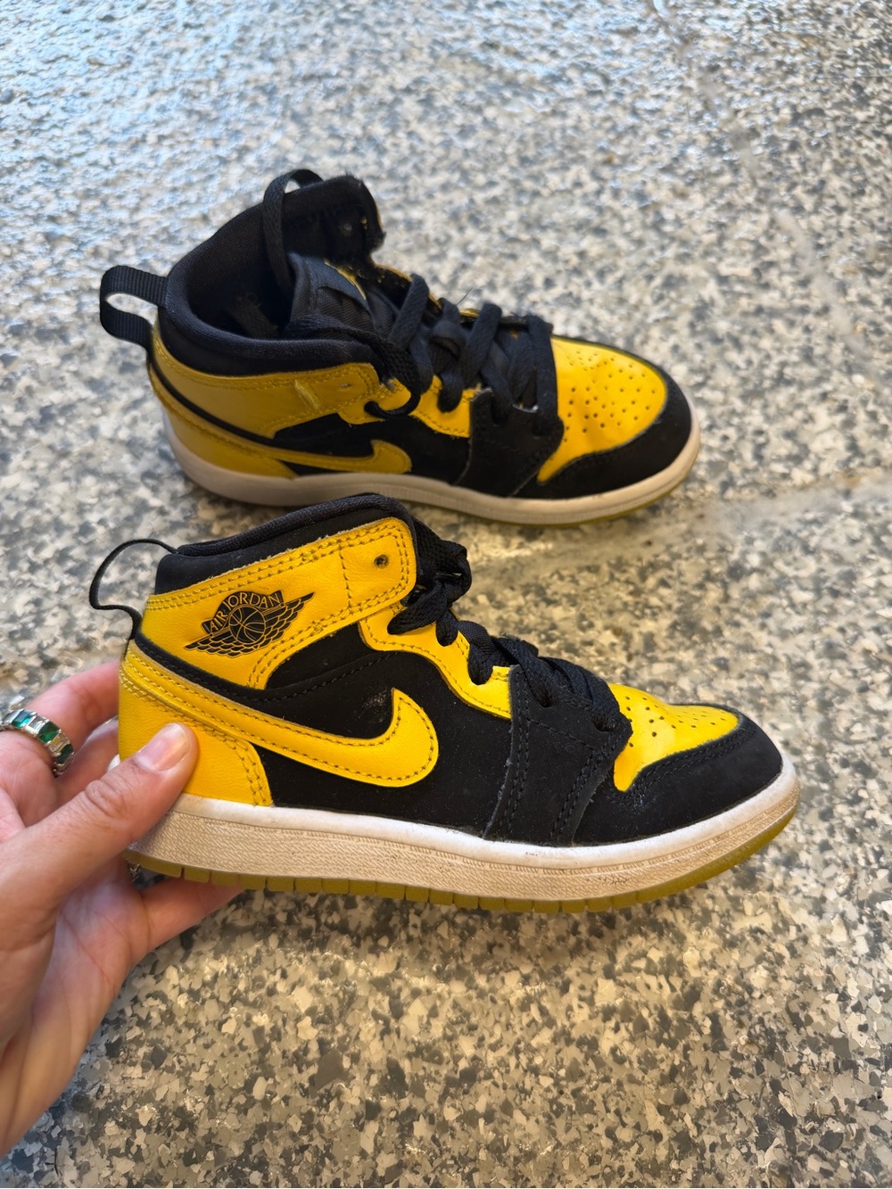 Jordan Kids High-Top Sneakers in Yellow and Black